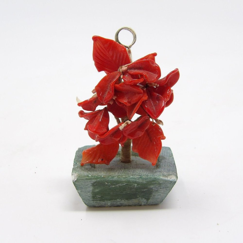 Vintage Place Card Holders Poinsettia Flowers with Red Glass Petals in Green Sto